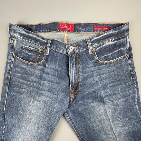 Lucky Brand 221 Original Straight Jeans 36x34 Classic Mid Wash Denim - Picture 4 of 10